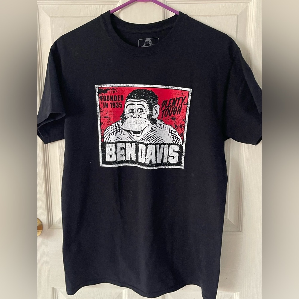 Ben Davis Tee shirt men’s size M